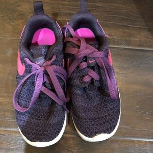 Nike girl shoes size 12c